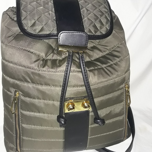 Utility Backpack - Picture 3 of 8